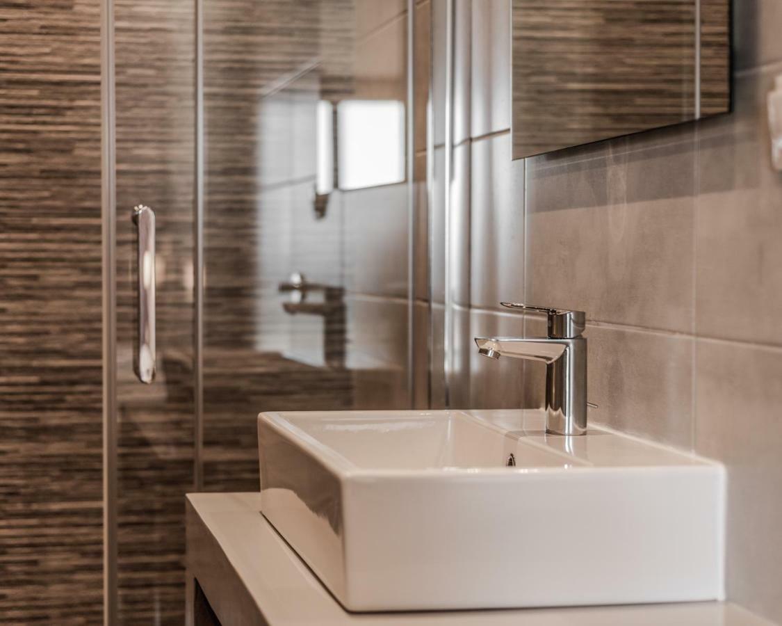 Poseidonio Hotel Тинос Екстериор снимка