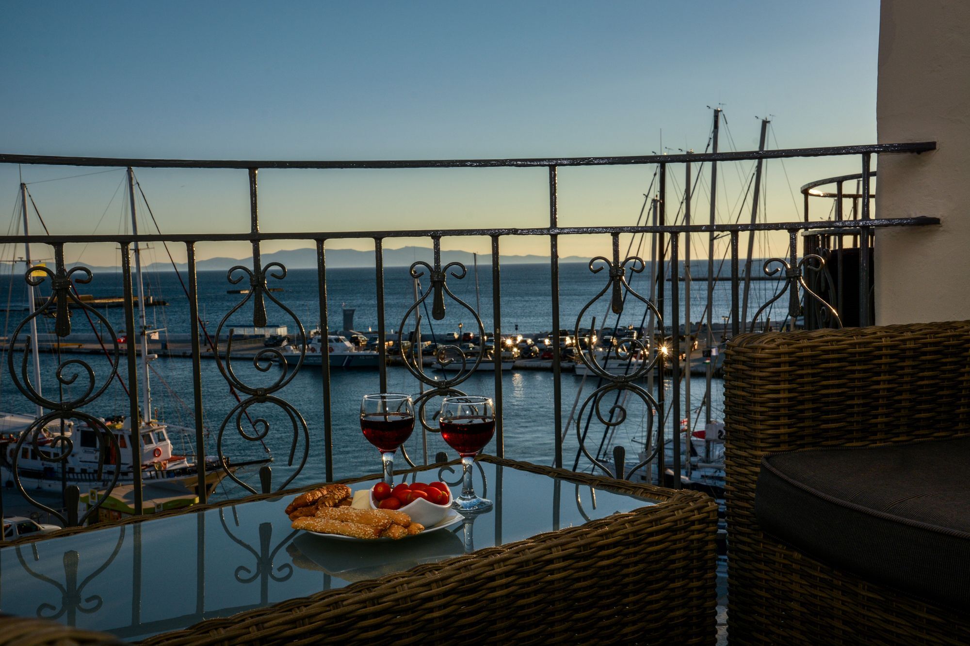 Poseidonio Hotel Тинос Екстериор снимка